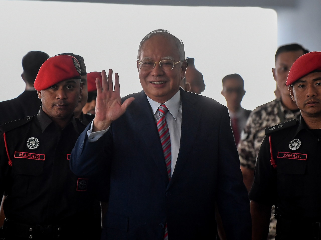 Najib's bid to disqualify lawyers in Thomas suit denied