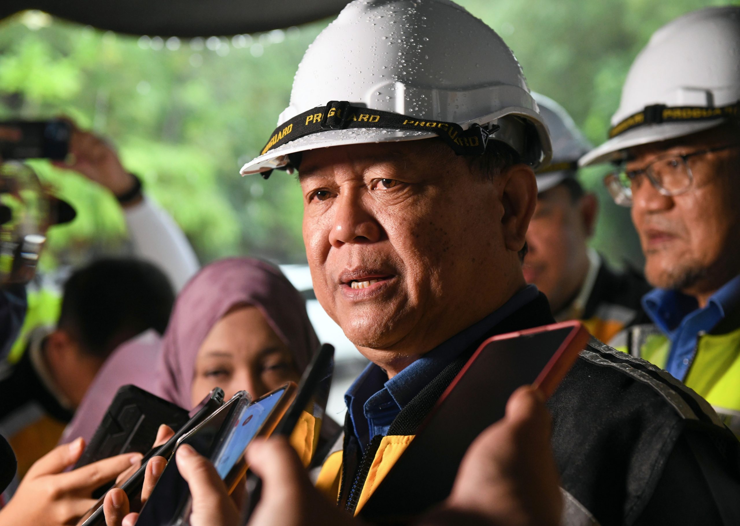 RM73.4 mil spent on pothole repair, street furniture maintenance: Works Ministry