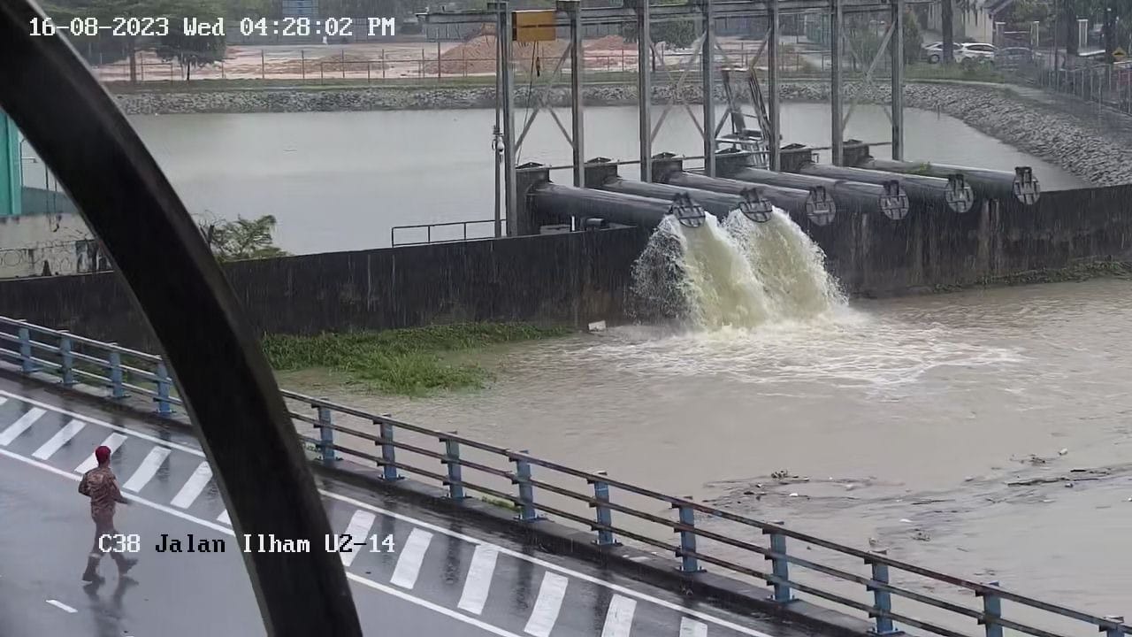 ‘Sistem perparitan daerah ini perlu diselenggara lebih baik elak banjir’: Ahli Parlimen Shah Alam