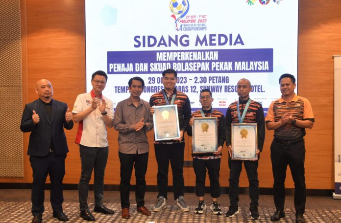Adam Adli with national deaf football team-KBS pic-29082023