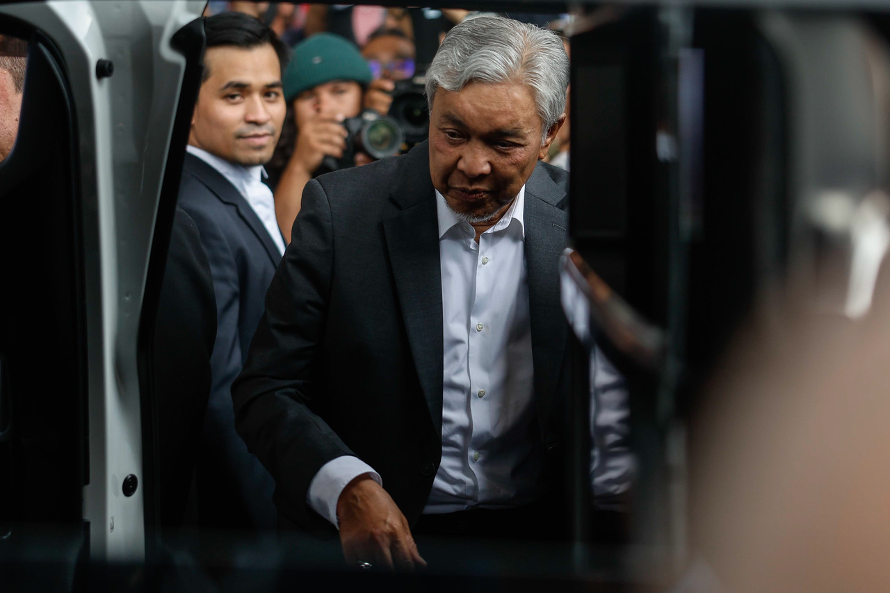 Explain prosecution’s request for Zahid’s DNAA, Muda, lawyers tell govt