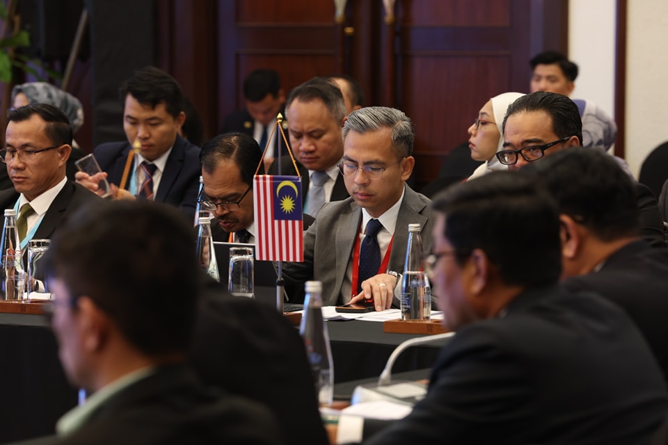 Asean 2025: Communications Ministry to prepare as chair through AMRI Conference