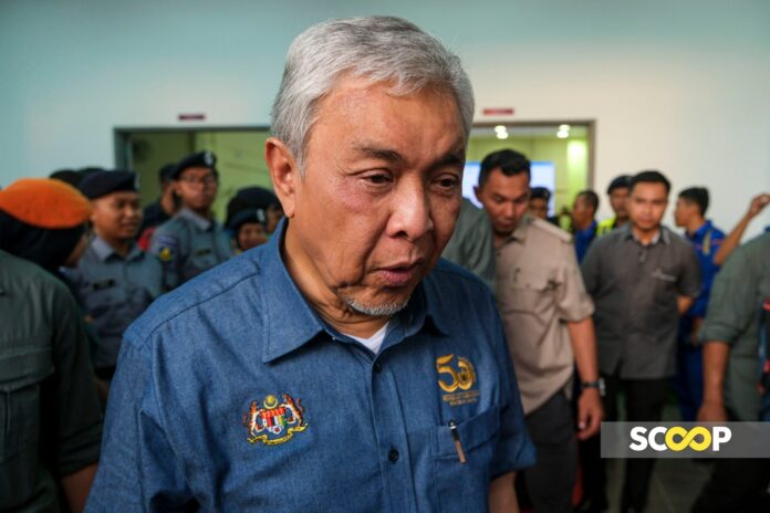 08092023-Timbalan-Perdana-Menteri-Datuk-Dr.-Ahmad-Zahid-Hamidi-hadir-pelancaran-Program-MADANI-Care-di-PPR-Melana-Indah-2-Alif-Omar_18-scaled