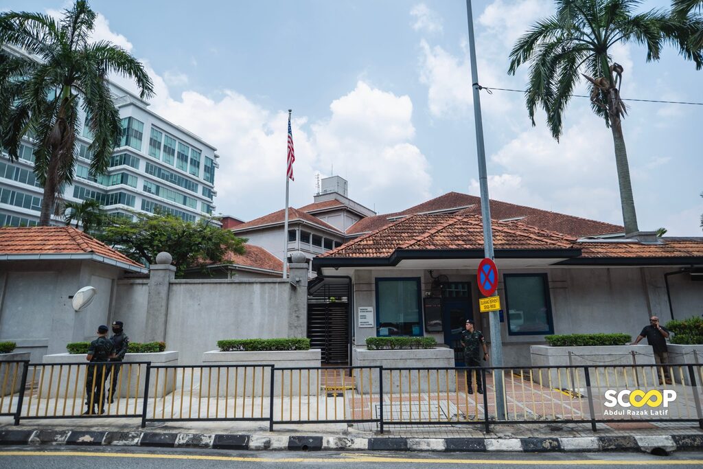 US Embassy shuts gates ahead of massive Palestine solidarity march | Scoop