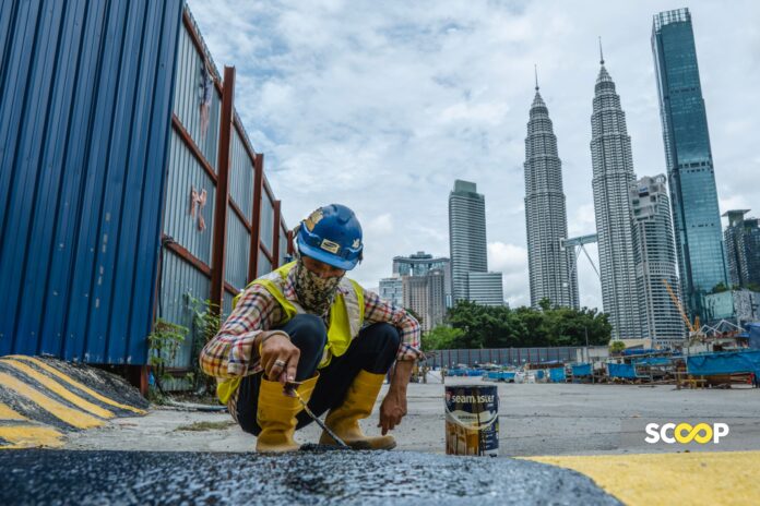 Pekerja binaan, warga asing, buruh binaan, construction workers