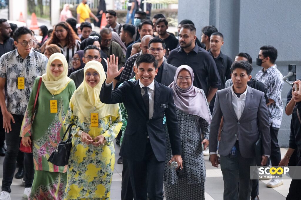 Syed Saddiq arrives for crucial verdict court to rule on his criminal
