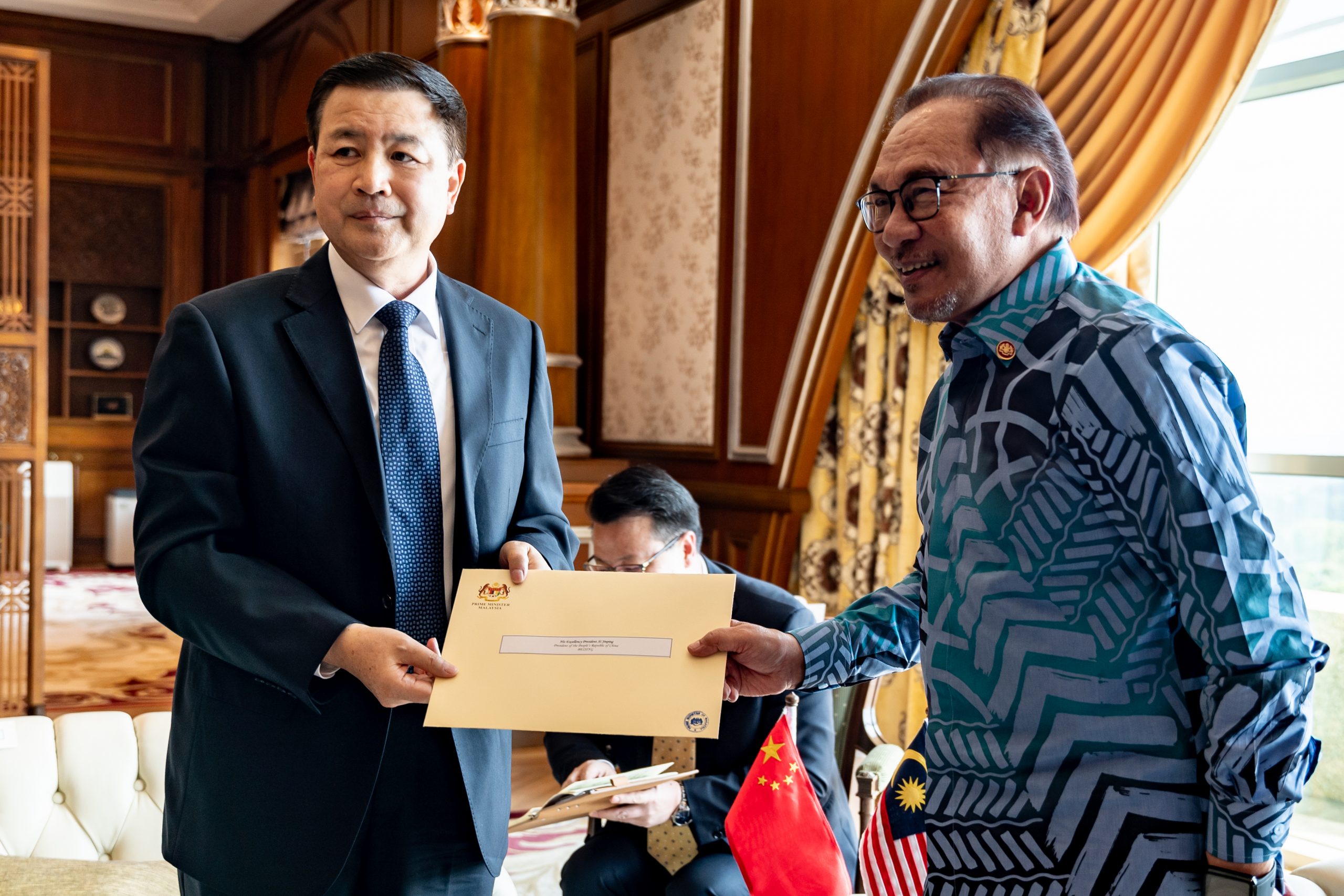 Anwar receives courtesy call from China’s minister of public security