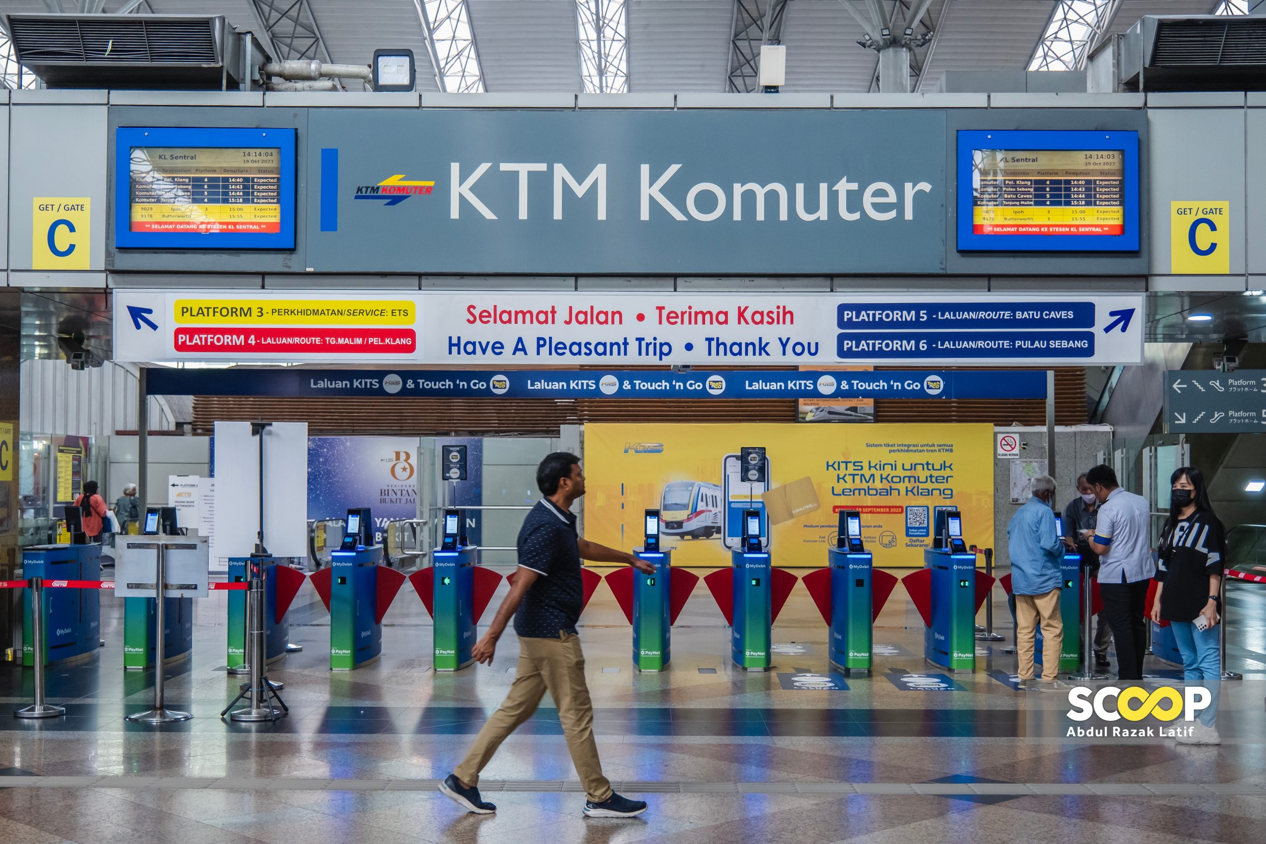 Komuter, ETS services restored following crane collapse: KTMB