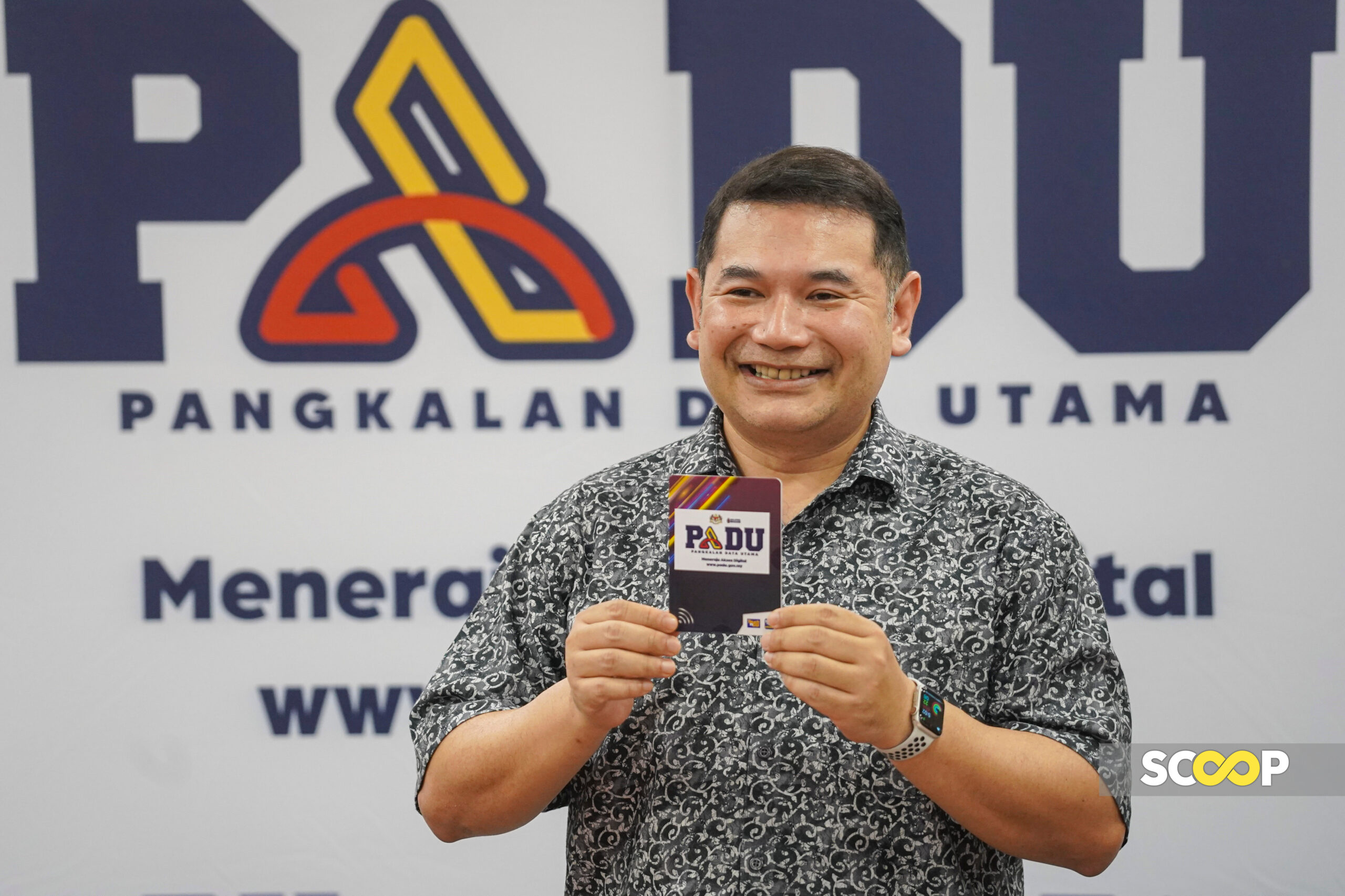[UPDATED] First 3,000 to register with Padu to get free NFC-equipped TnG cards