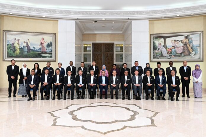 madani-cabinet-anwar-ibrahim-fb