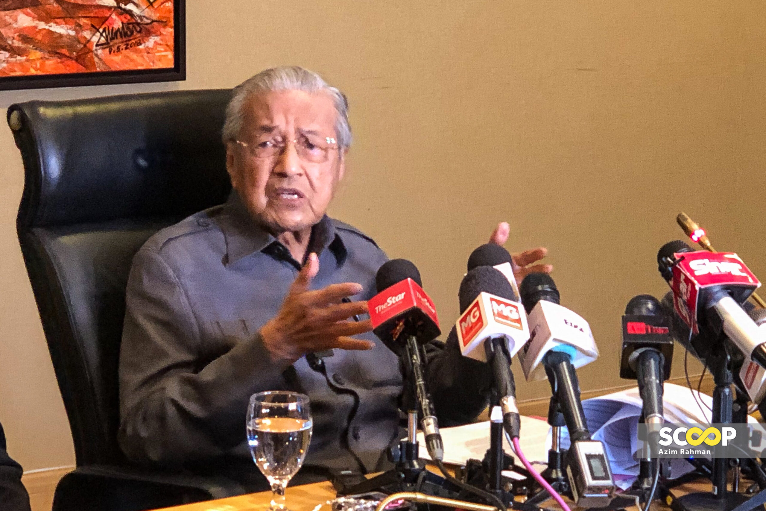 [UPDATED] It’s not challenging to investigate me, I’m just a Tun: Dr Mahathir