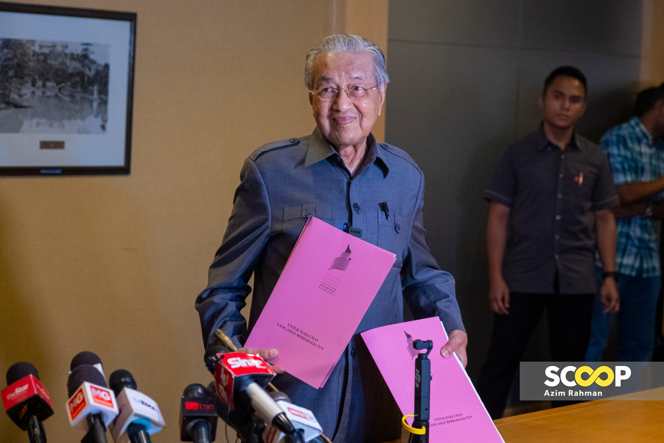 Dr Mahathir’s claim of non-interference with enforcers, judiciary 'untrue': analysts