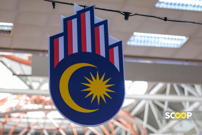 23082023-Logo-MADANI-di-Program-Pengedaran-Jalur-Gemilang-oleh-Timbalan-Menteri-Komunikasi-dan-Digital-Teo-Nie-Ching-di-KL-Sentral-AZIM-RAHMAN-2-scaled