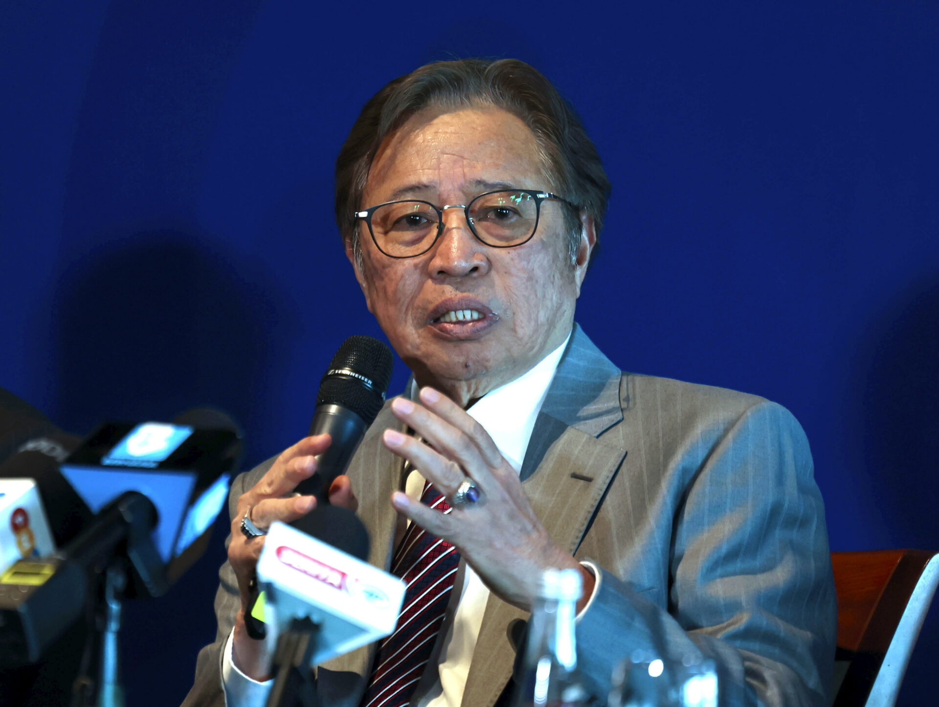 Doktor rawat Taib Mahmud di rumah: Premier Sarawak 