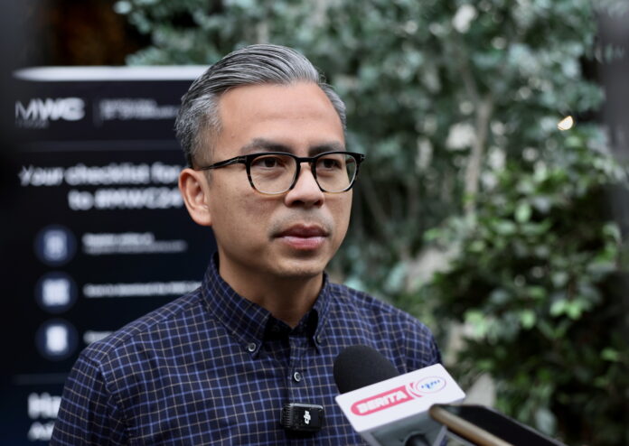 FAHMI FADZIL