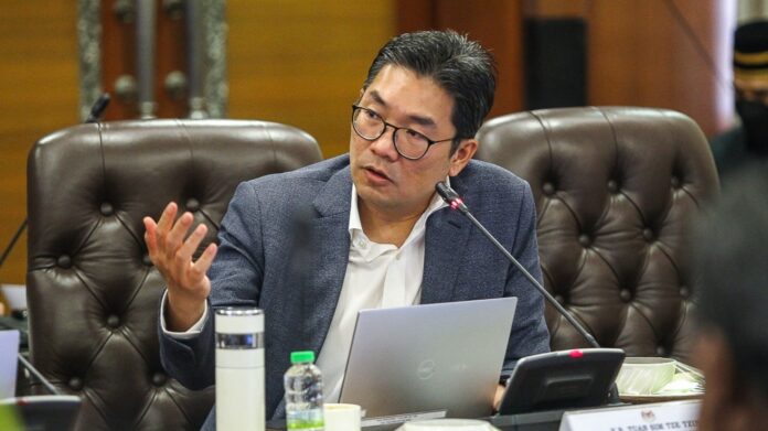 Sim Tze Tzin - Parlimen Malaysia pic