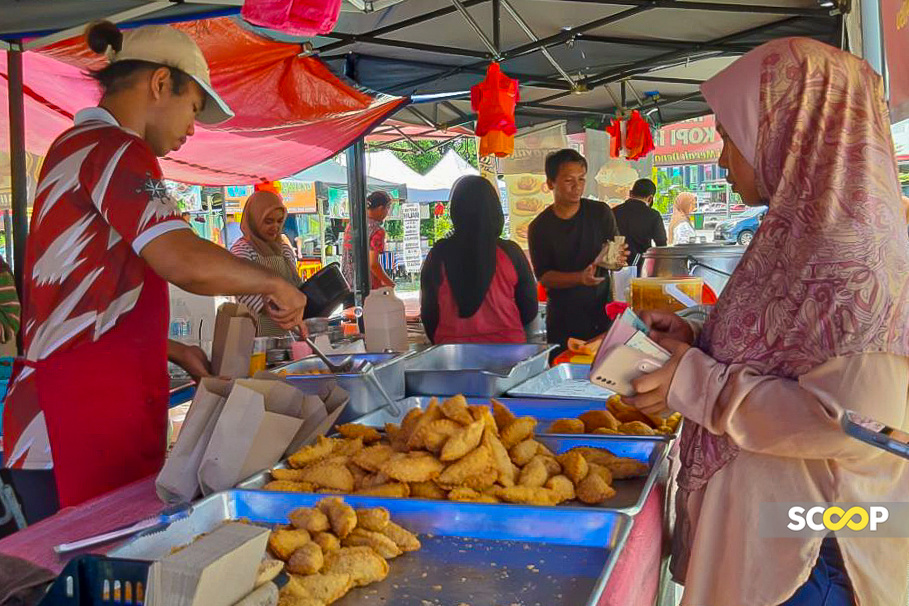 Peniaga bazar Ramadan terpaksa kekalkan harga, elak kehilangan pelanggan
