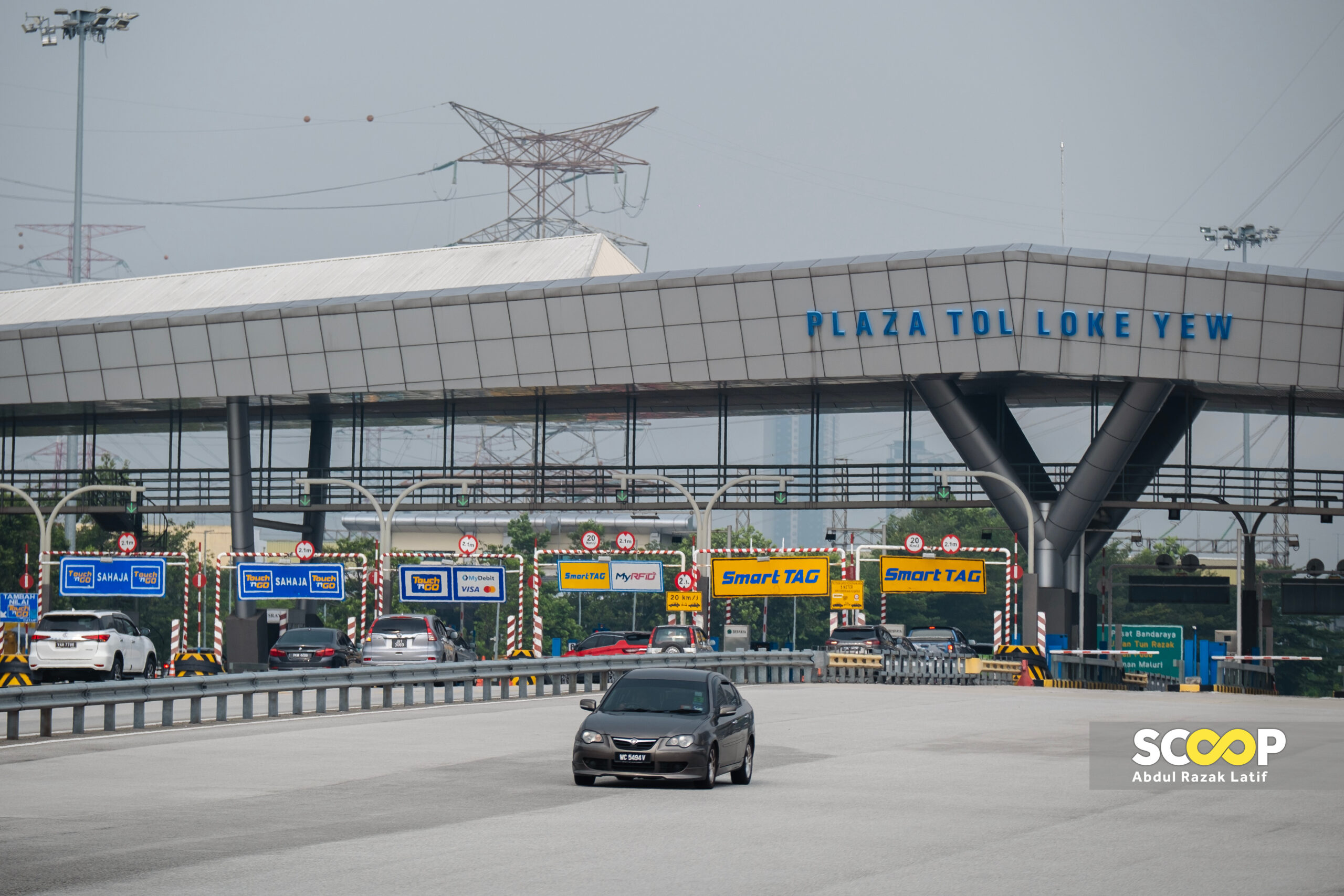 Govt must pay over RM450 bil in compensation if tolls abolished: Ahmad Maslan