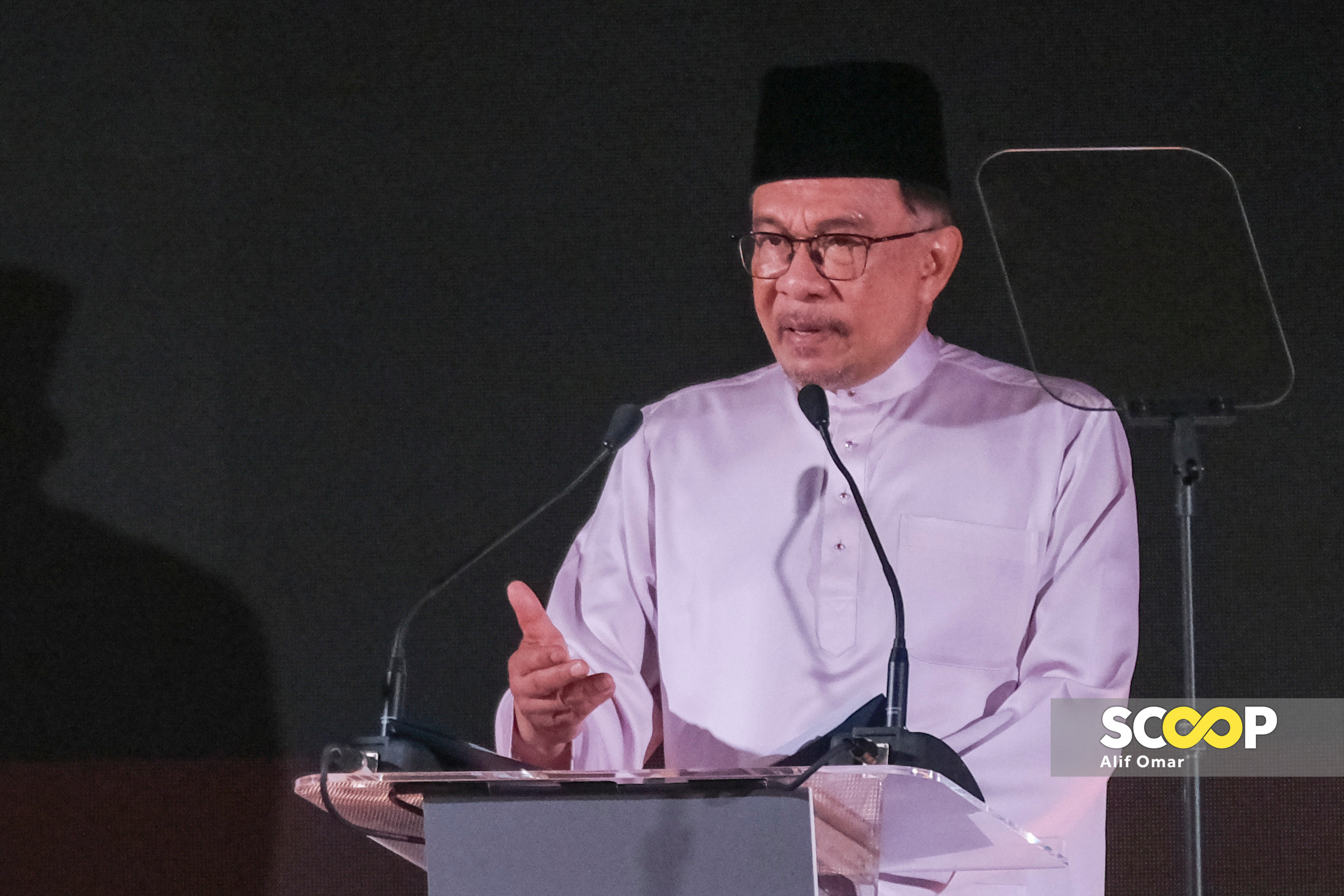 Anwar calls for Quran reflection: Ramadan a time for insight