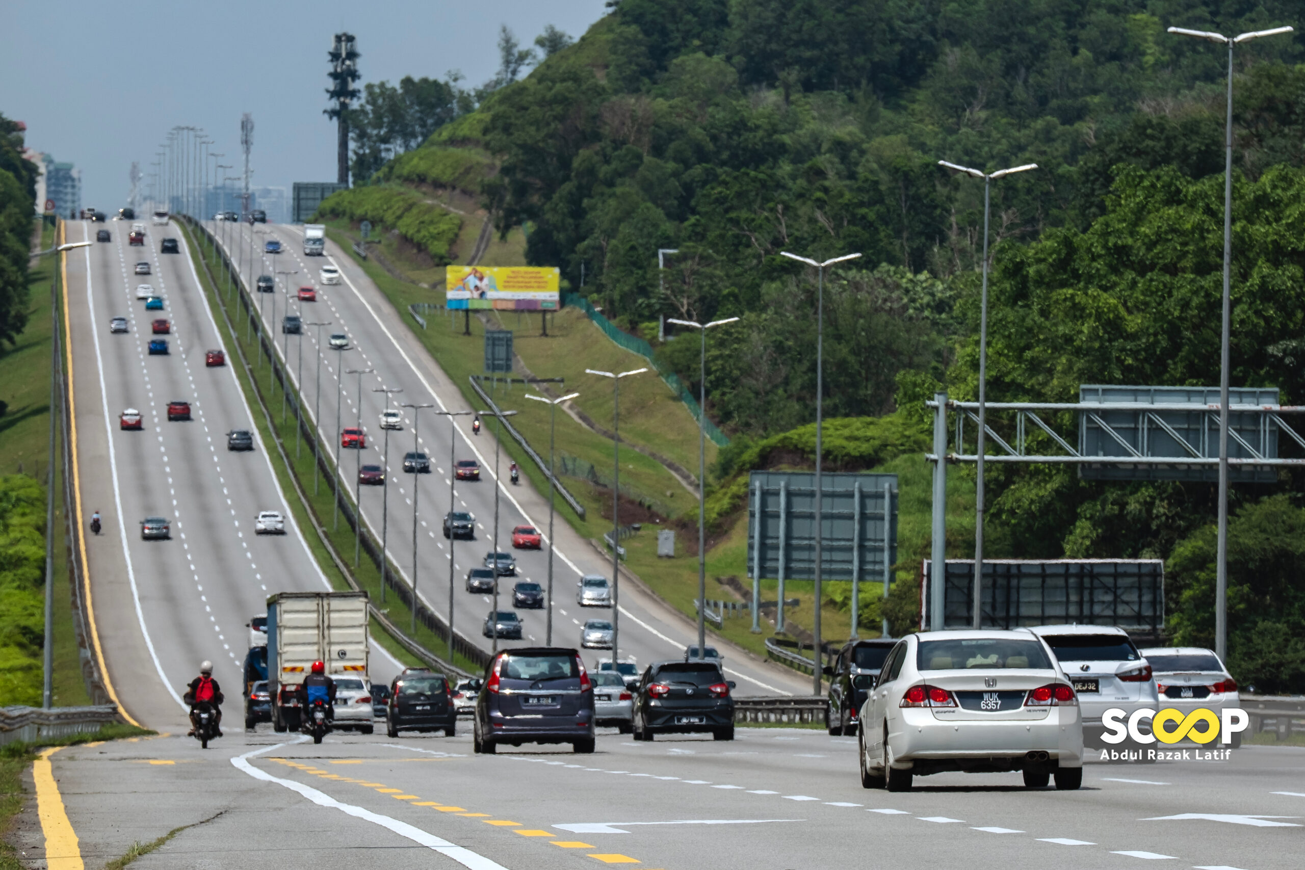 Just in time for Hari Raya, motorists can expect toll free highways on April 8 and 9