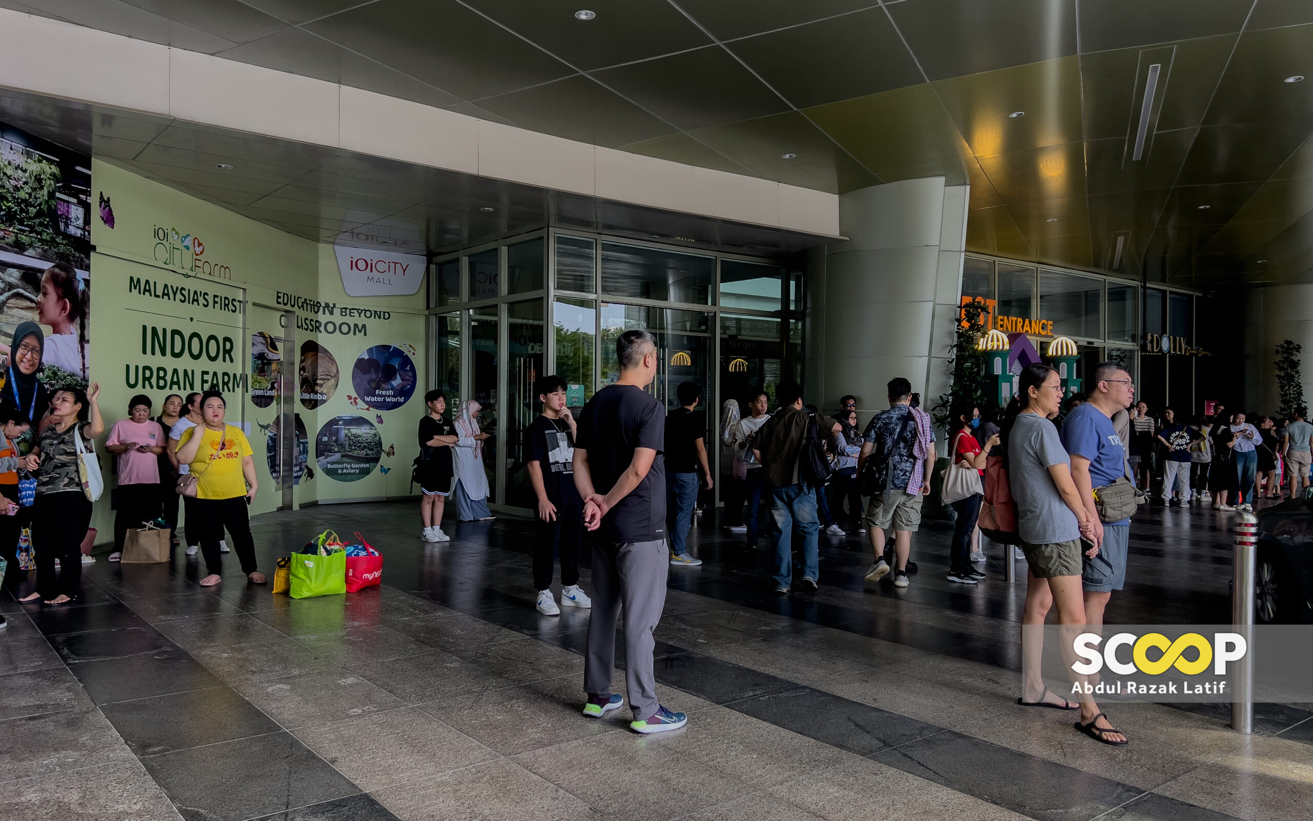 Gangguan elektrik: Pengunjung kecewa IOI City Mall ditutup pada cuti umum