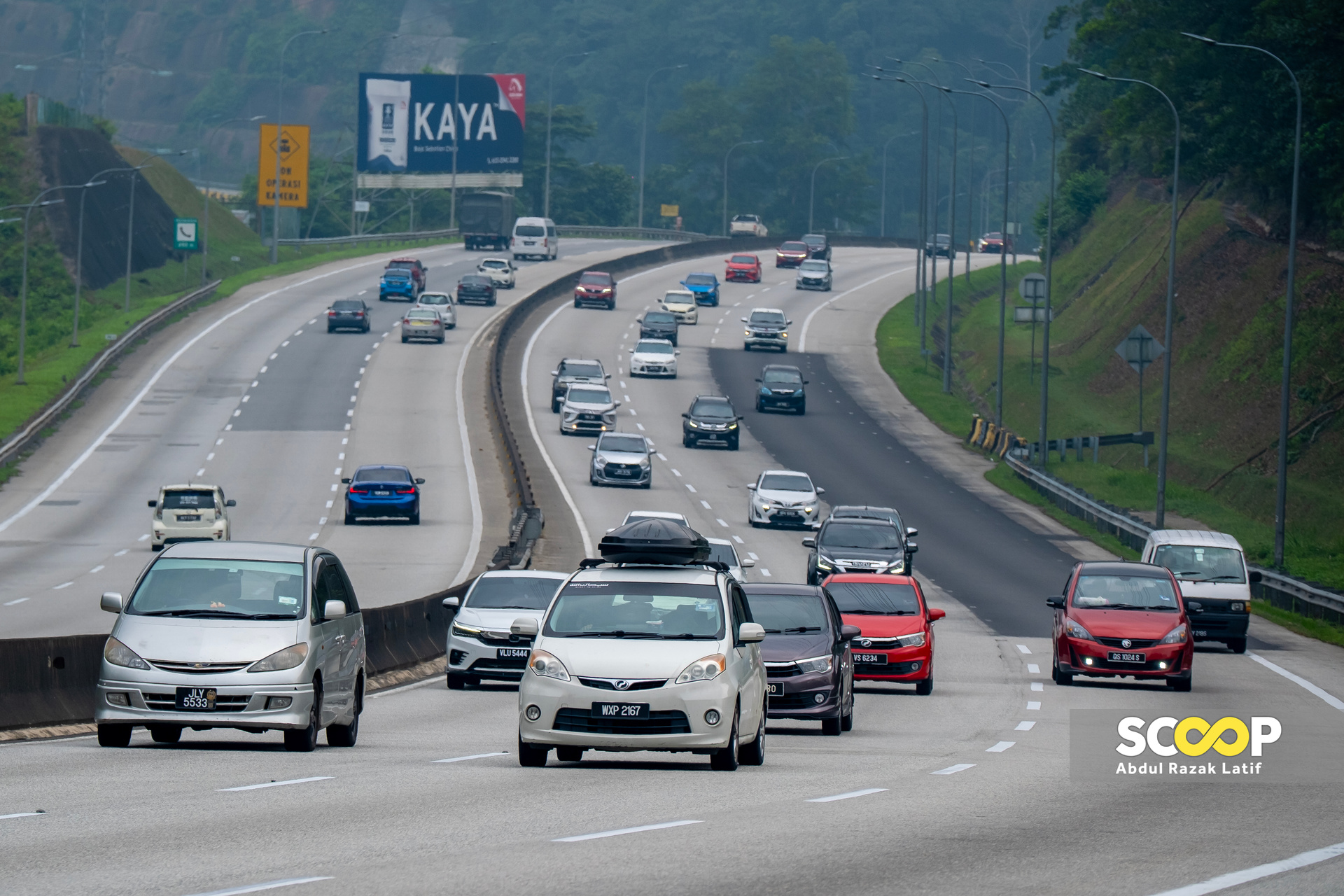 35 road deaths on first day of Hari Raya
