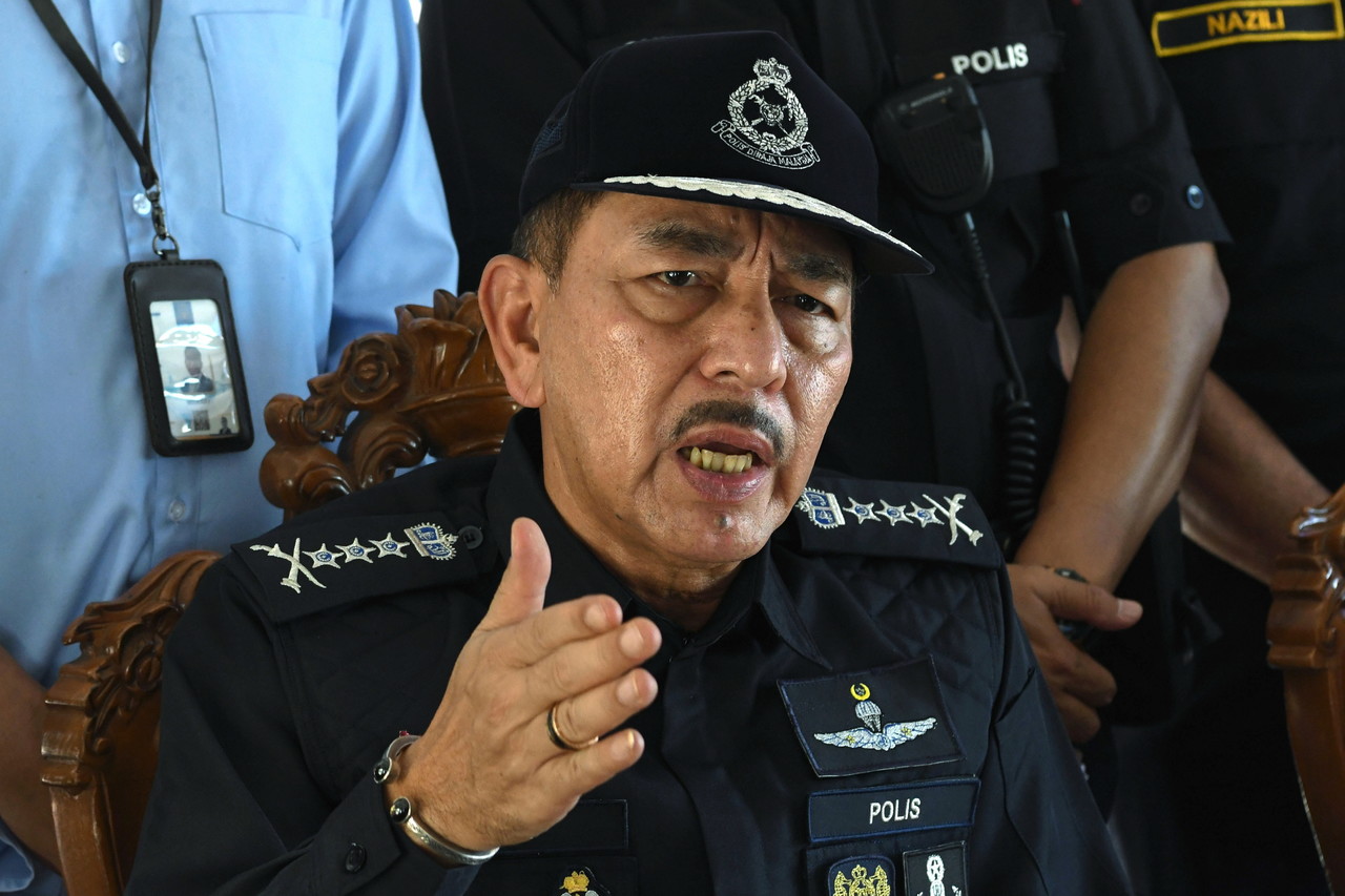 Police haul in 14 people over Tumpat MRSM paedophilia case involving teacher