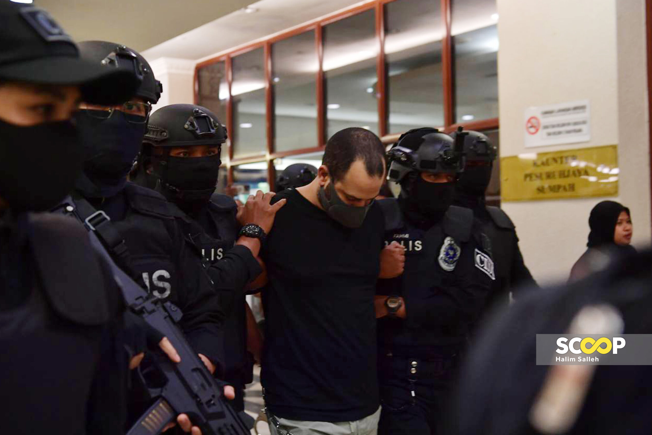 Cops, AG to discuss further action against 10 allegedly linked to arrested Israeli