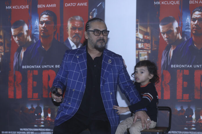 Datuk Awie 1