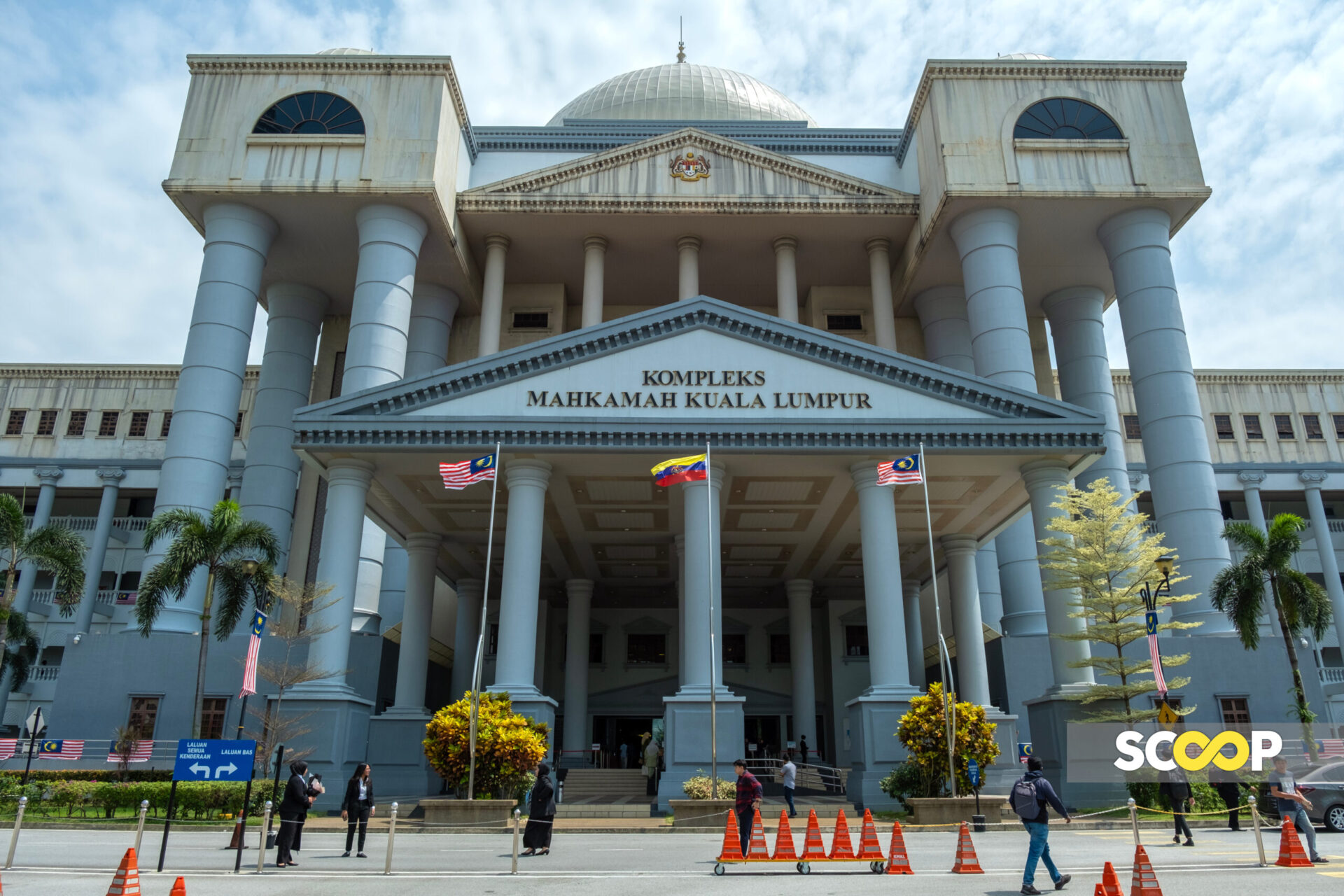KL High Court rejects bid to transfer 1MDB civil suit against Riza Aziz to another judge