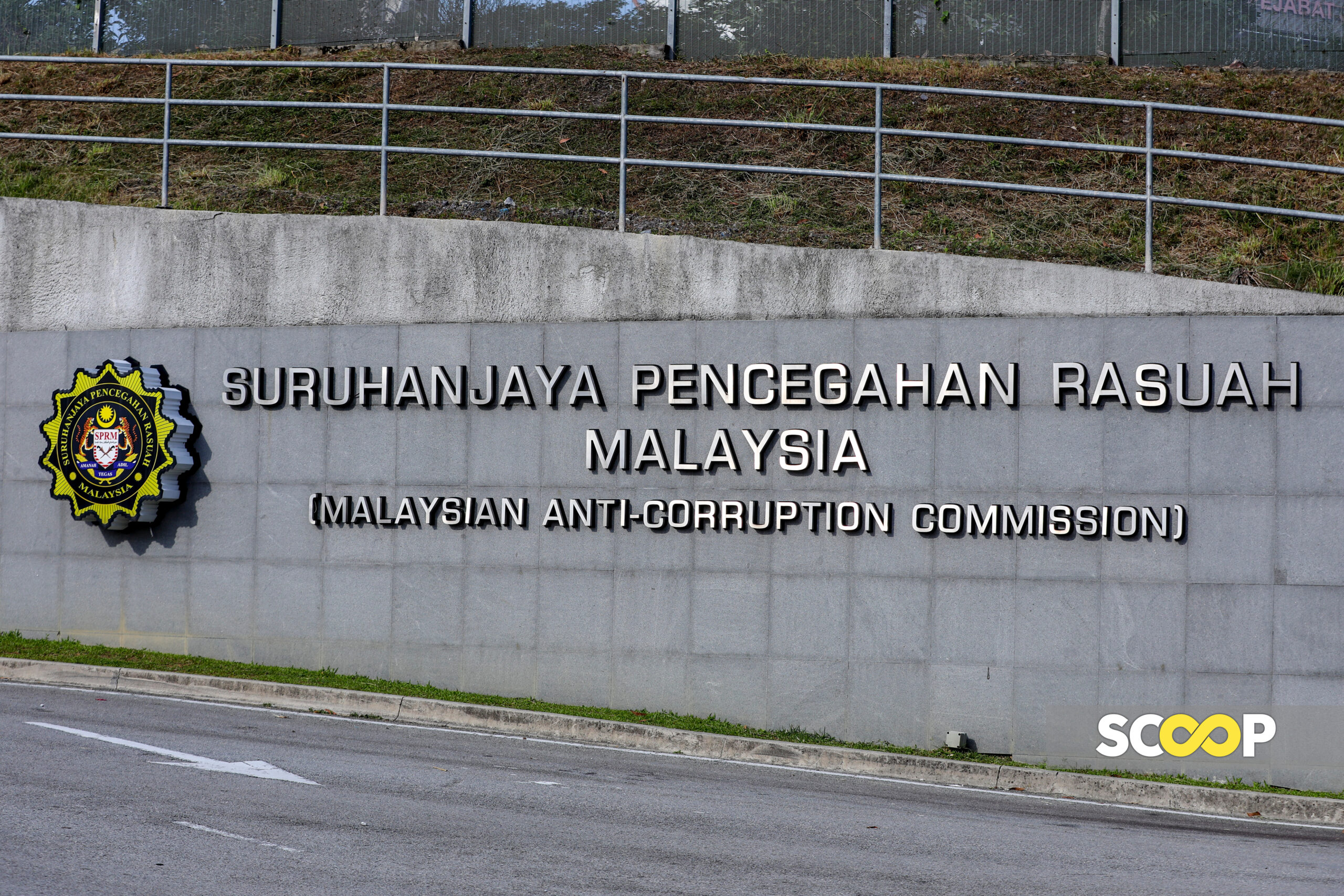 MACC busts senior officials in Johor water supply bribery case
