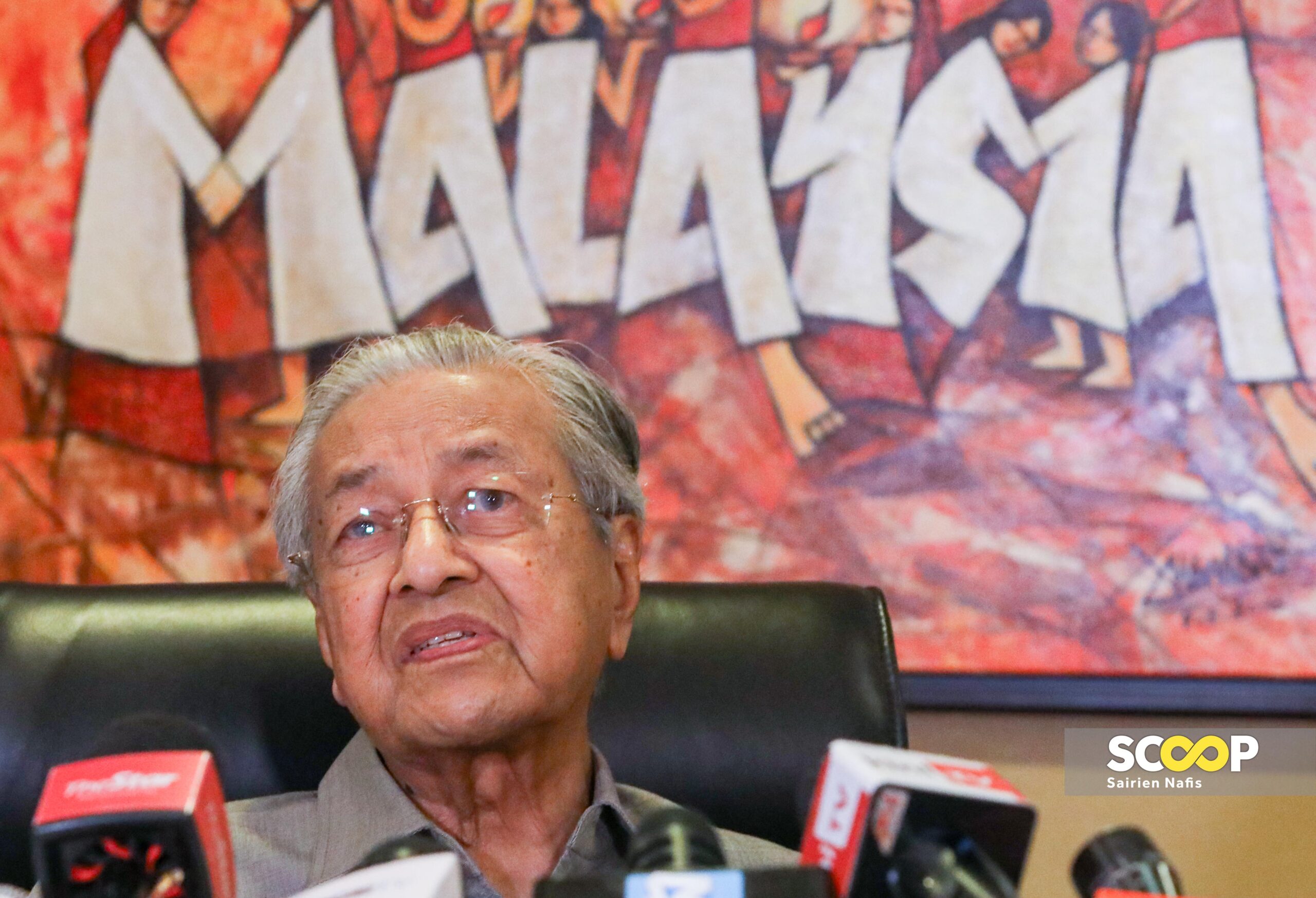 Dr Mahathir disiasat SPRM berhubung pengisytiharan harta: Azam Baki