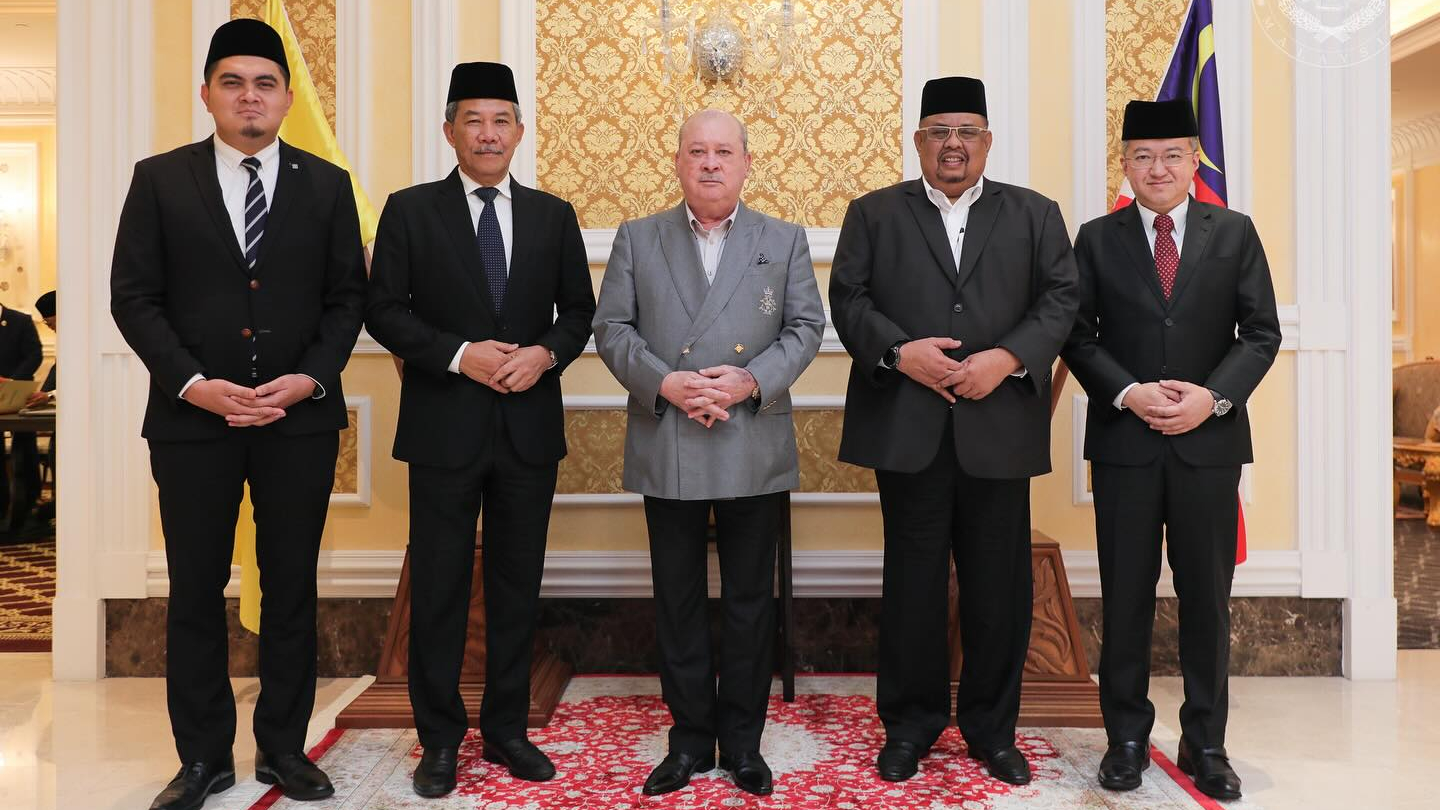 Yang di-Pertuan Agong titah pemimpin politik supaya tidak ekstrem dalam isu-isu agama, perkauman