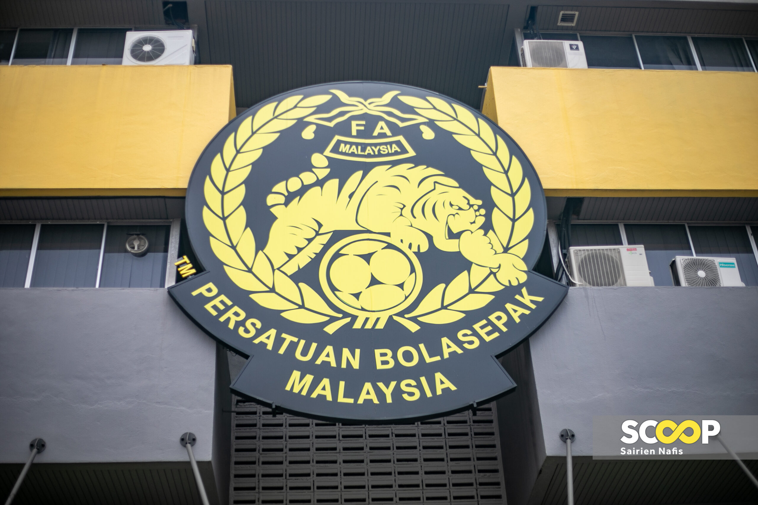 Extra security for national footballers after attacks, says FAM