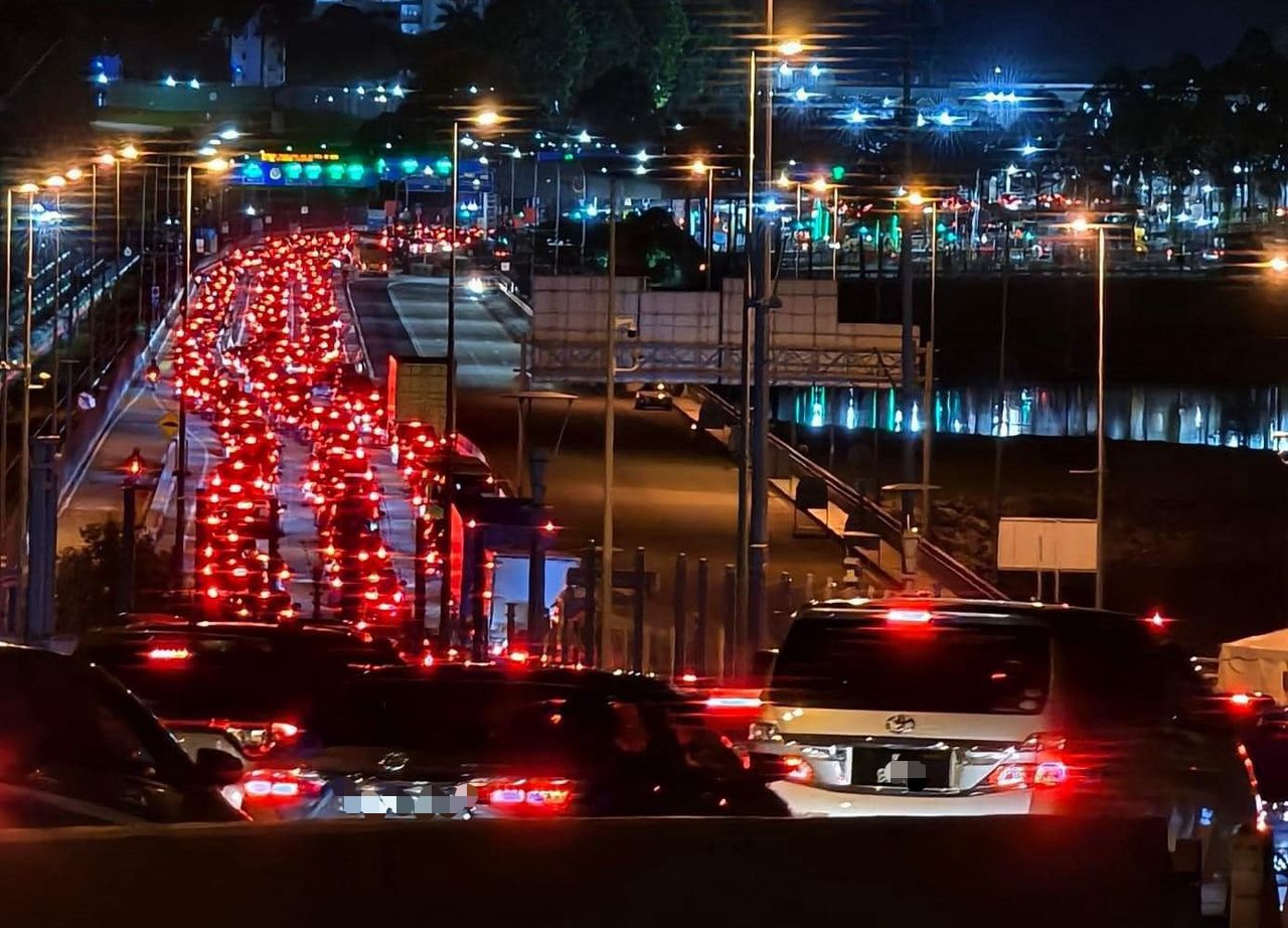 Lush Heavy Traffic Expected At Singapore's Land Checkpoints During June School Holidays Scene Nature Lush Heavy Traffic Expected At Singapore's Land Checkpoints During June School Holidays Scene Nature