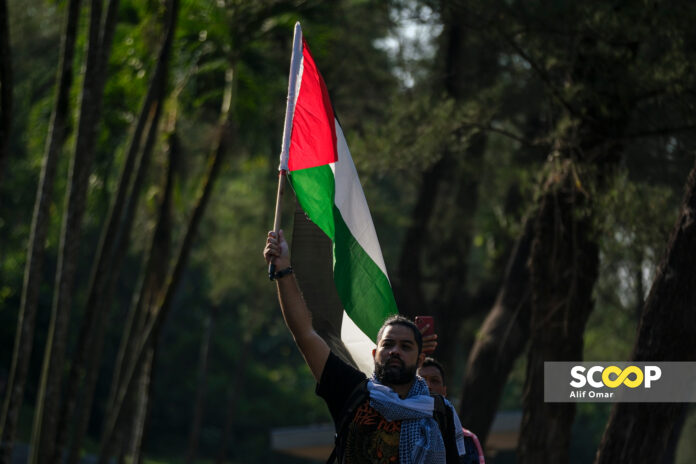18032024 - Penyokong BDS Malaysia bersolidariti di hadapan Kompleks Mahkamah Shah Alam