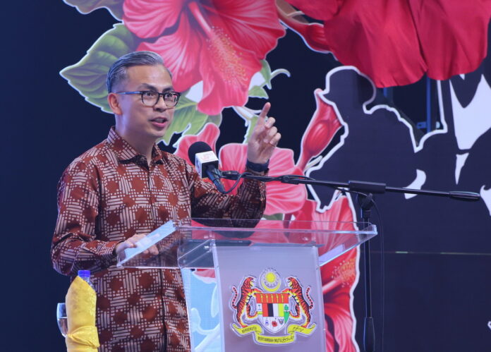 FAHMI FADZIL