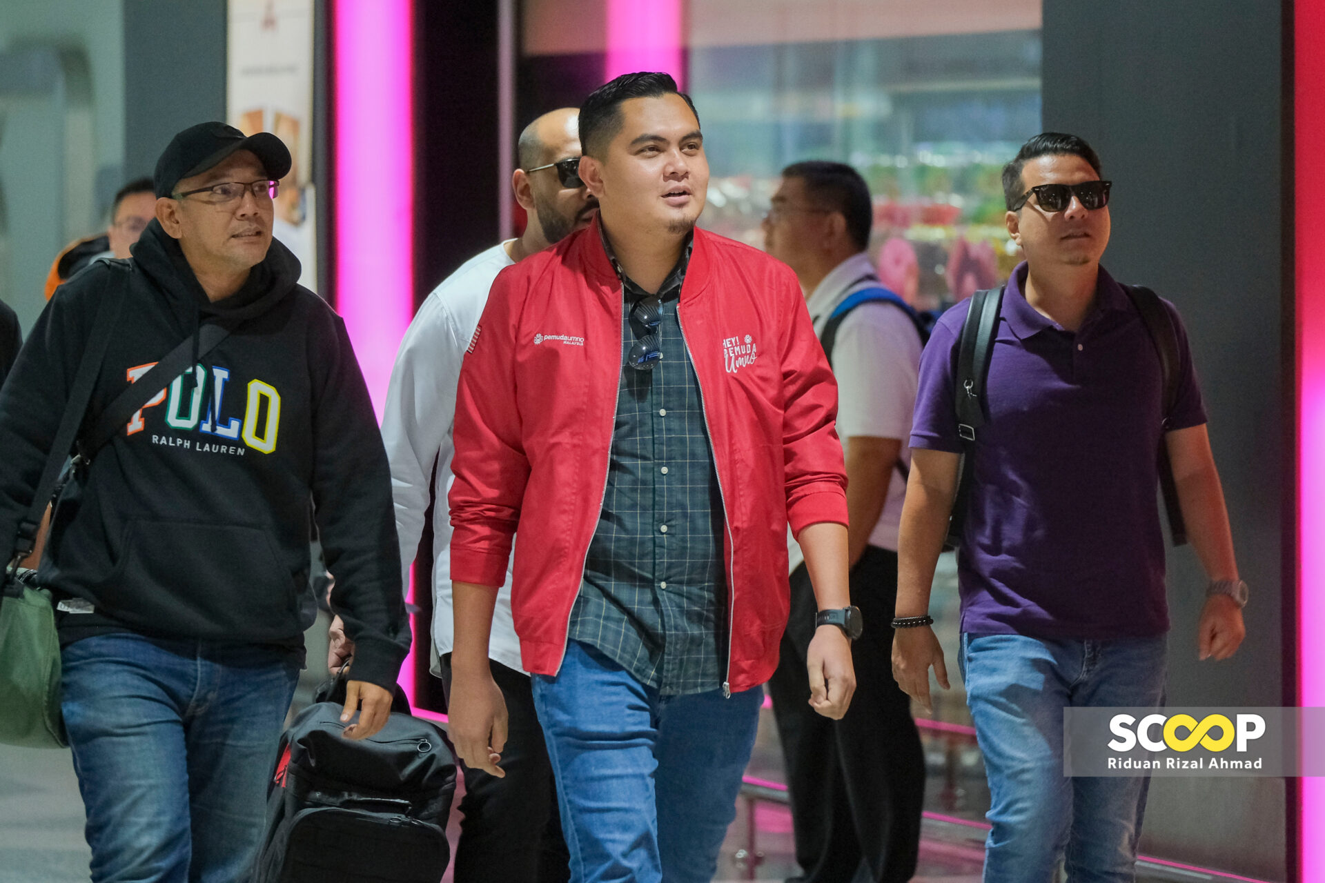 Kok mulls legal action against Akmal for ‘old Nyonya', 'non-halal Kok mulls legal action against Akmal for ‘old Nyonya', 'non-halal