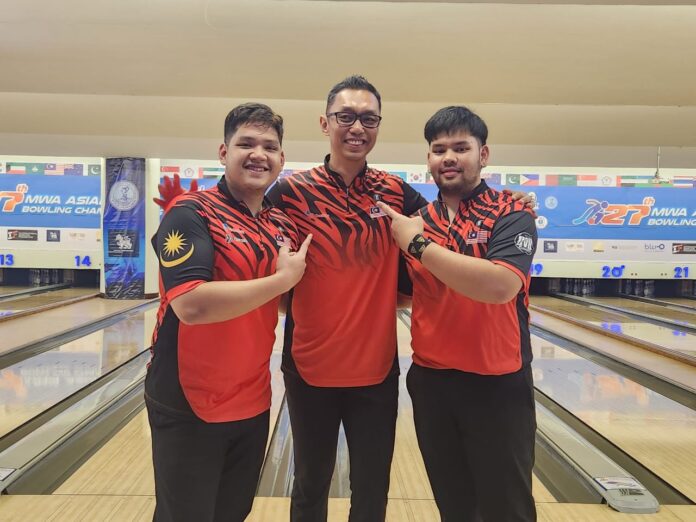 Bowling Asian Championships - From left Hafiz Zainuddin, Syafiq Ridhwan and Rafiq Ismail - MTBC pic - 22092024